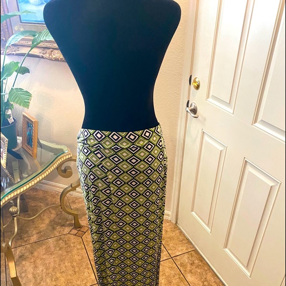 Michael Kors Green Geometric Maxi Skirt - Picture 2 of 4